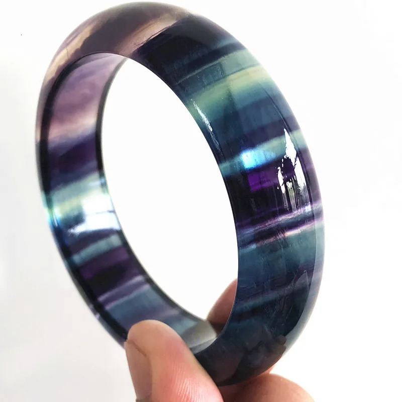 The latest natural primitive ecological pattern fluorescent bracelet handle crystal bracelet truly fashionable handle exquisite jewelry 241007