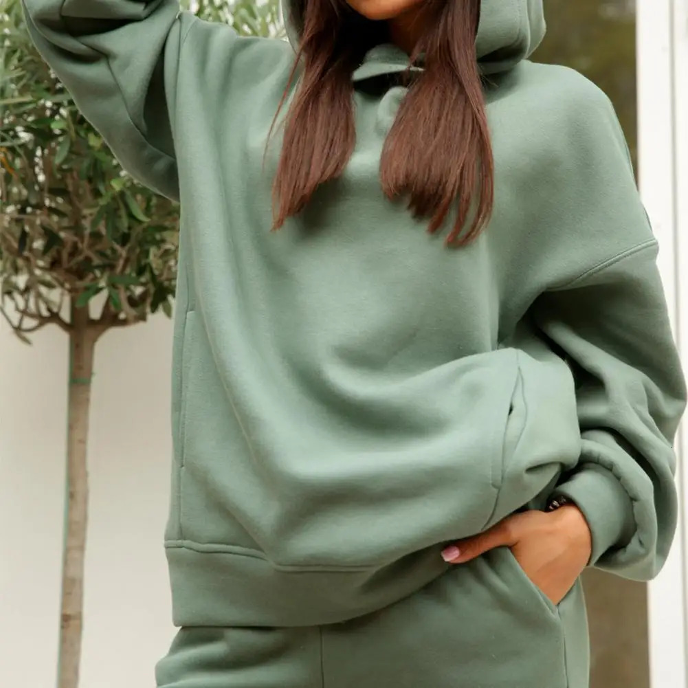 Winter womens track and field suit set 2piece hoodie running sportswear 241007