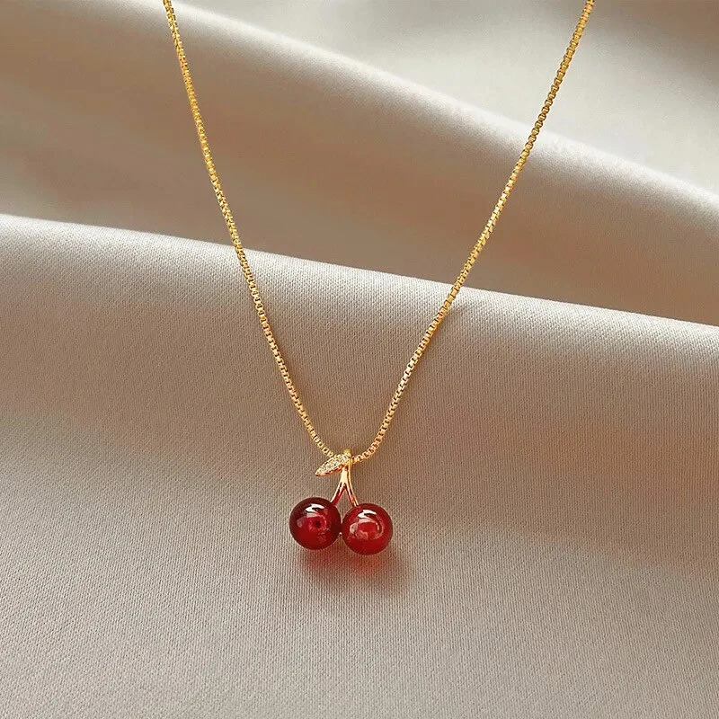 Kpop Summer Red Cherry Pendant Golden Smooth Chain Necklace for Women Y2K Korean Fashion Sweet Collarbone Choker Trendy 241009