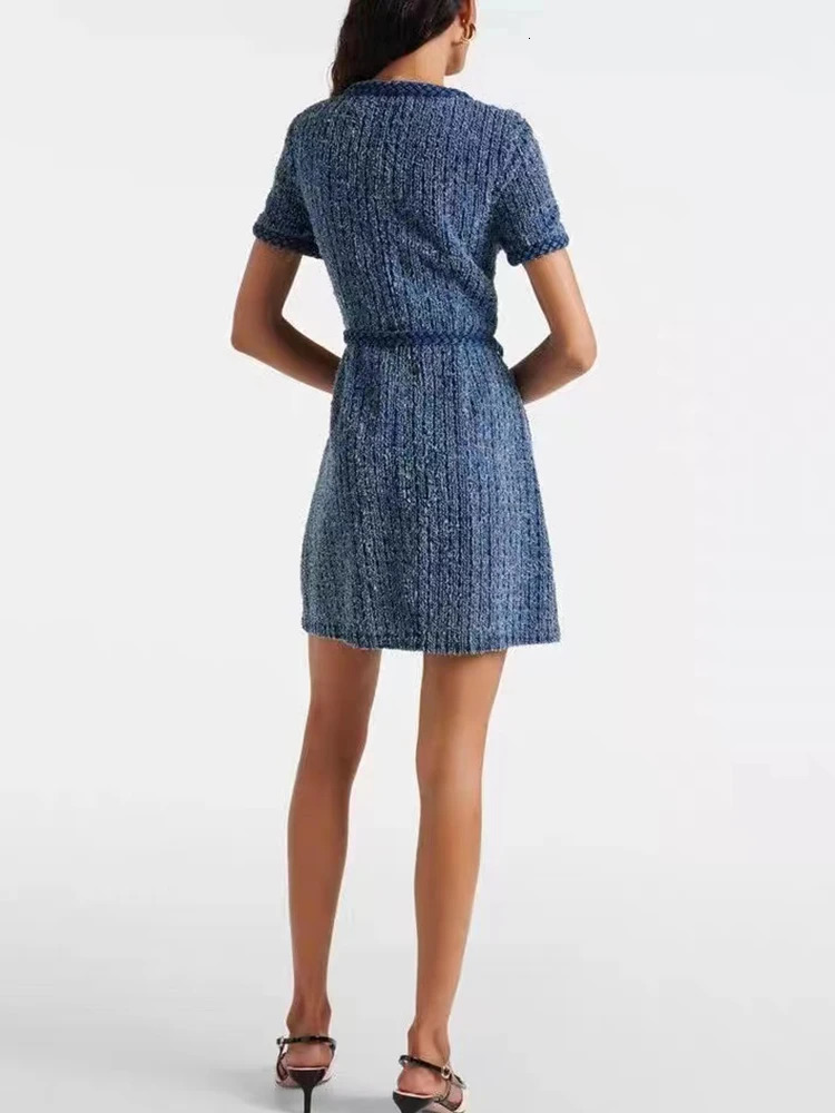 Autumn Twisted Knitted Coarse Felt Mini Dress for Women Elegant Square Collar Single Chest Short Sleeve with Belt Long Robe 241010