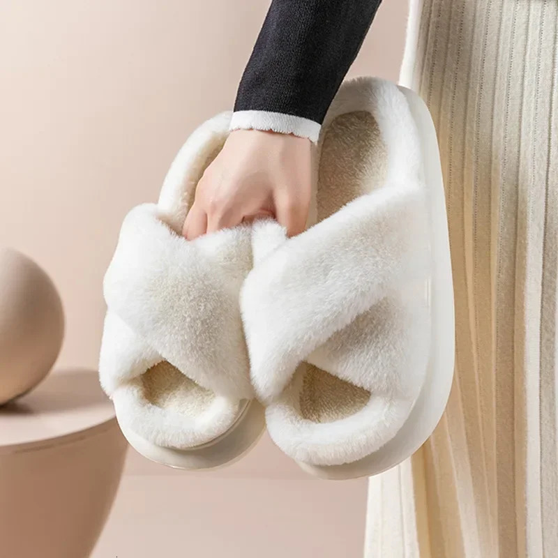 Fluffy fur home slippers for women in winter anti slip indoor floor shoes thick soled home cotton fur slippers 241007