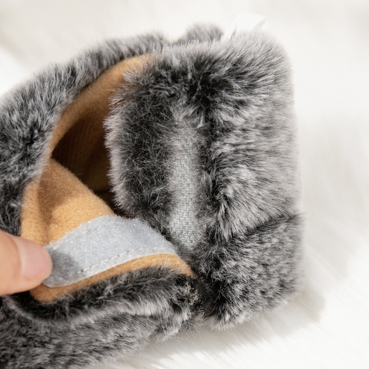 Baby Booties Newborn Infant Boy Girl Non-Slip Soft Sole Crib Shoes Happysteps Toddler Plush Fluff Winter Warm Prewalker Boots