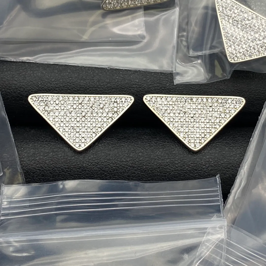 Luxury Brand Letters Earrings Triangle Stud 18K Gold Plated Women Crystal Rhinestone Earring Wedding Party Jewerlry