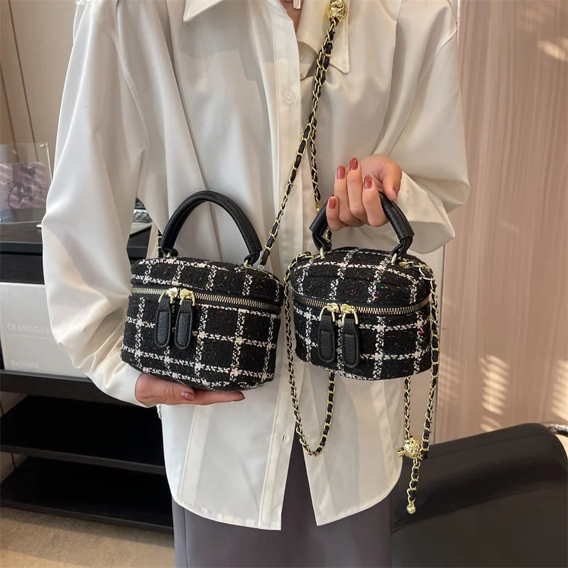 Womens Bag Fashion Velvet Shoulder Cross Body Bag Handbag Mini Diamond Chain Small Cross Body Bag 241008