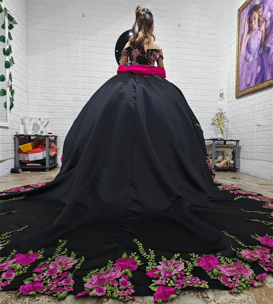 Vintage Black Mexican Quinceanera Dresses Colorful Flowers Vestidos De 15 Xv Anos Corset Fifteen 2 In 1 Short Birthday Charro Formal Occasion Party Dr
