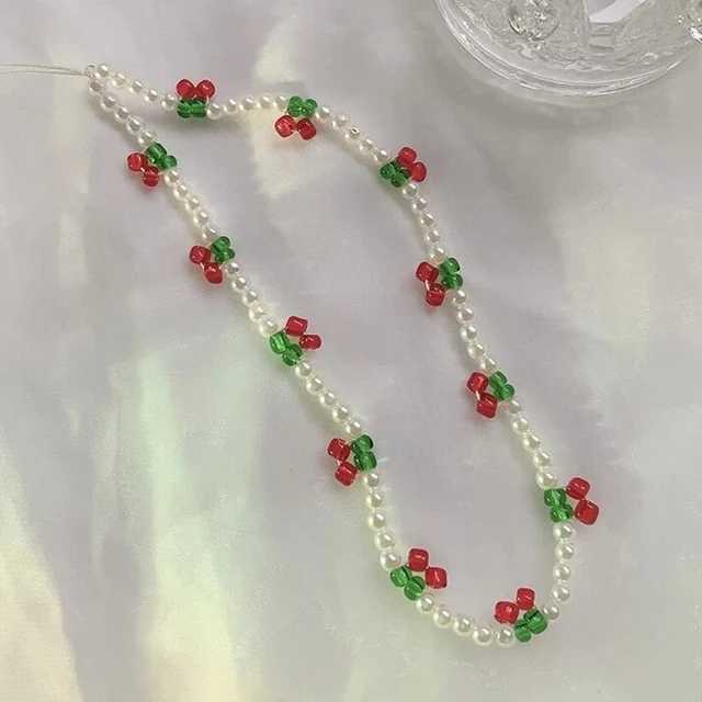 Simple Pink Bear Heart Strawberry Bowknot Flower Acrylic Imitation Pearl Beaded Phone Chain for Women Girls Sweet AccessoriesX241010