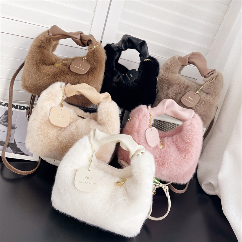 High Quality Shoulder Bag For Woman Autumn Winter Crossbody Bags Plush Bags Women Lady Hand Bags Ladies Large Capacity Totes Valentines Day Gifts DZD2