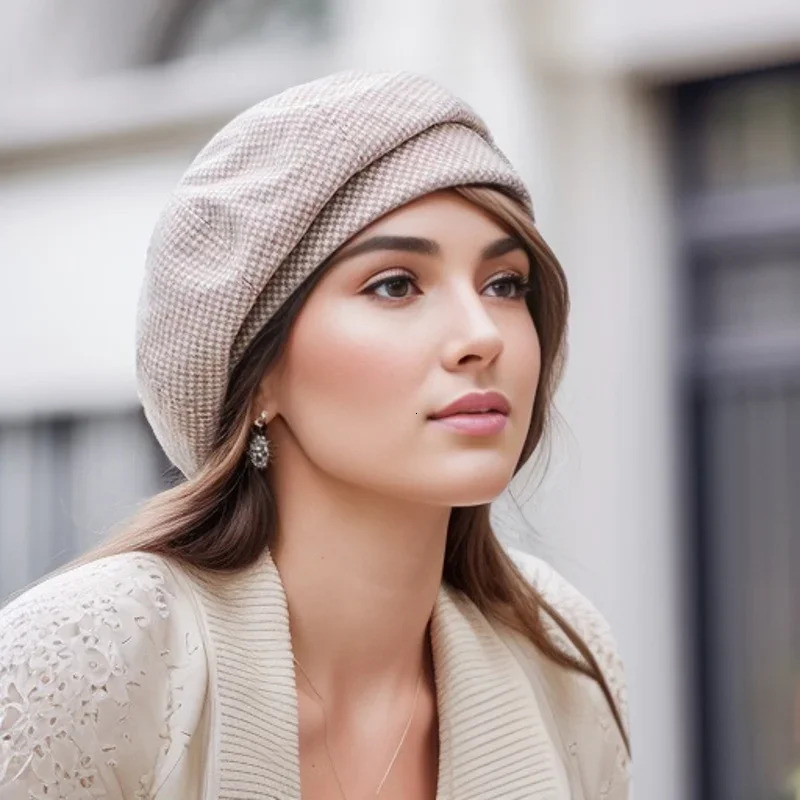 Simple womens wool beret elegant womens winter womens cotton hat plain retro octagonal casual autumn hat 241007