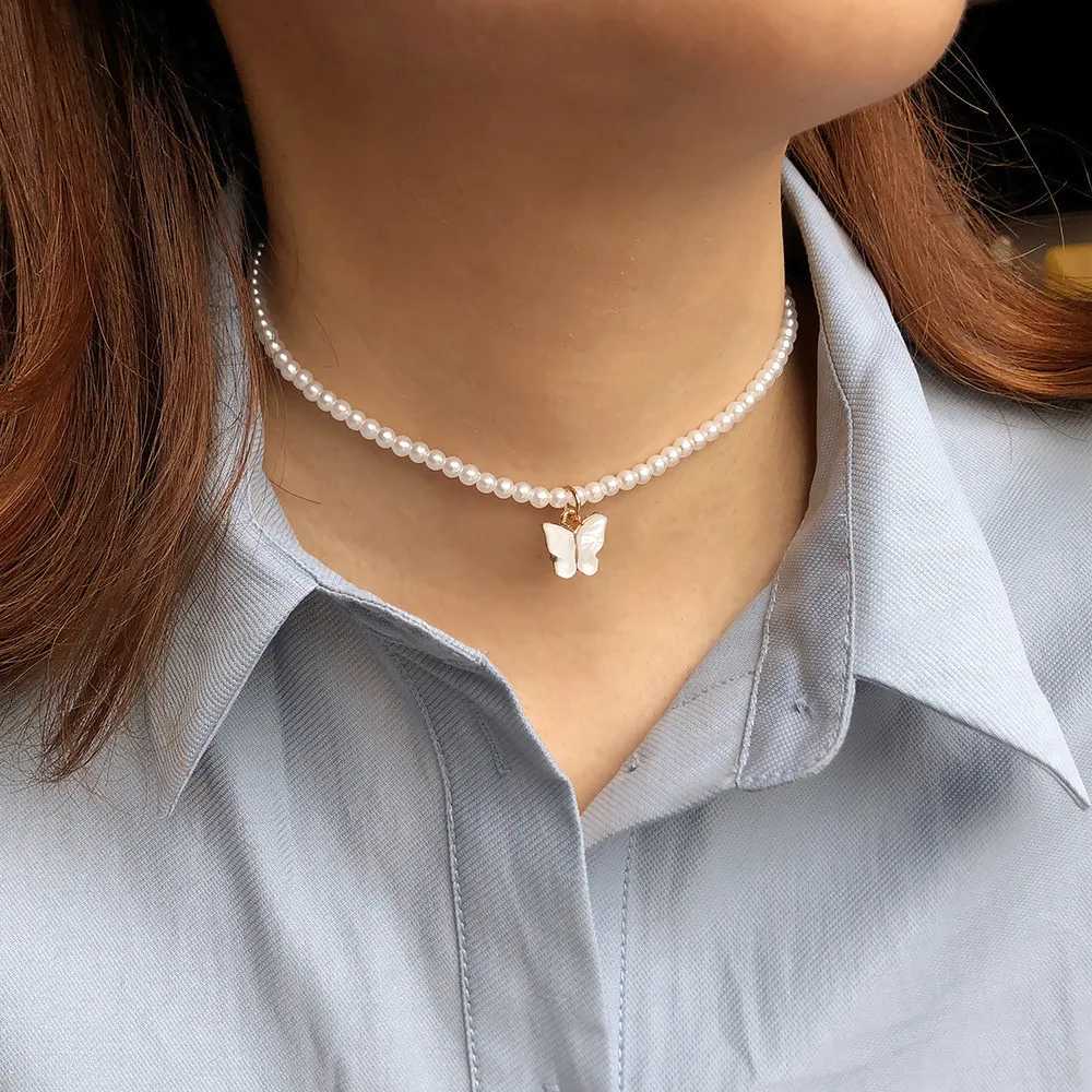 Fashion Beaded Pearl Butterfly Necklace for Women Teens Vintage Pink White Acrylic Butterfly Clavicle Necklace Party JewelryX241009