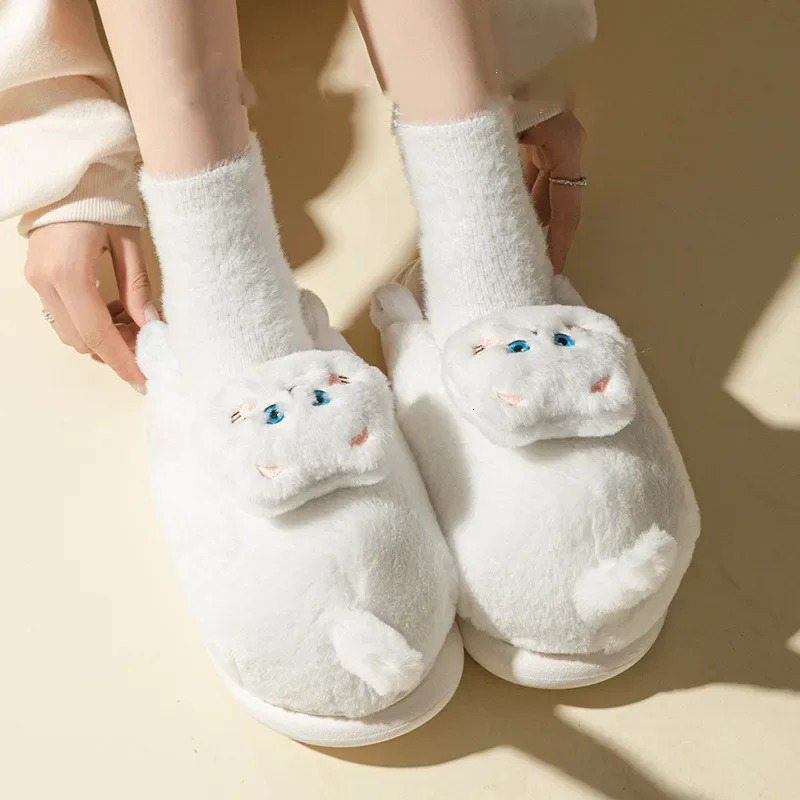 Winter womens slippers cat clips cute cartoon home cotton slippers winter soft soled thick warm couple plush shoes 241007
