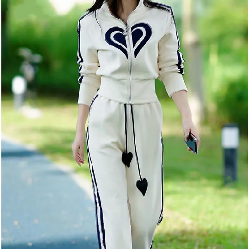 Spring highquality stand up collar zipper top wide leg pants twopiece fashionable casual sports set 241008