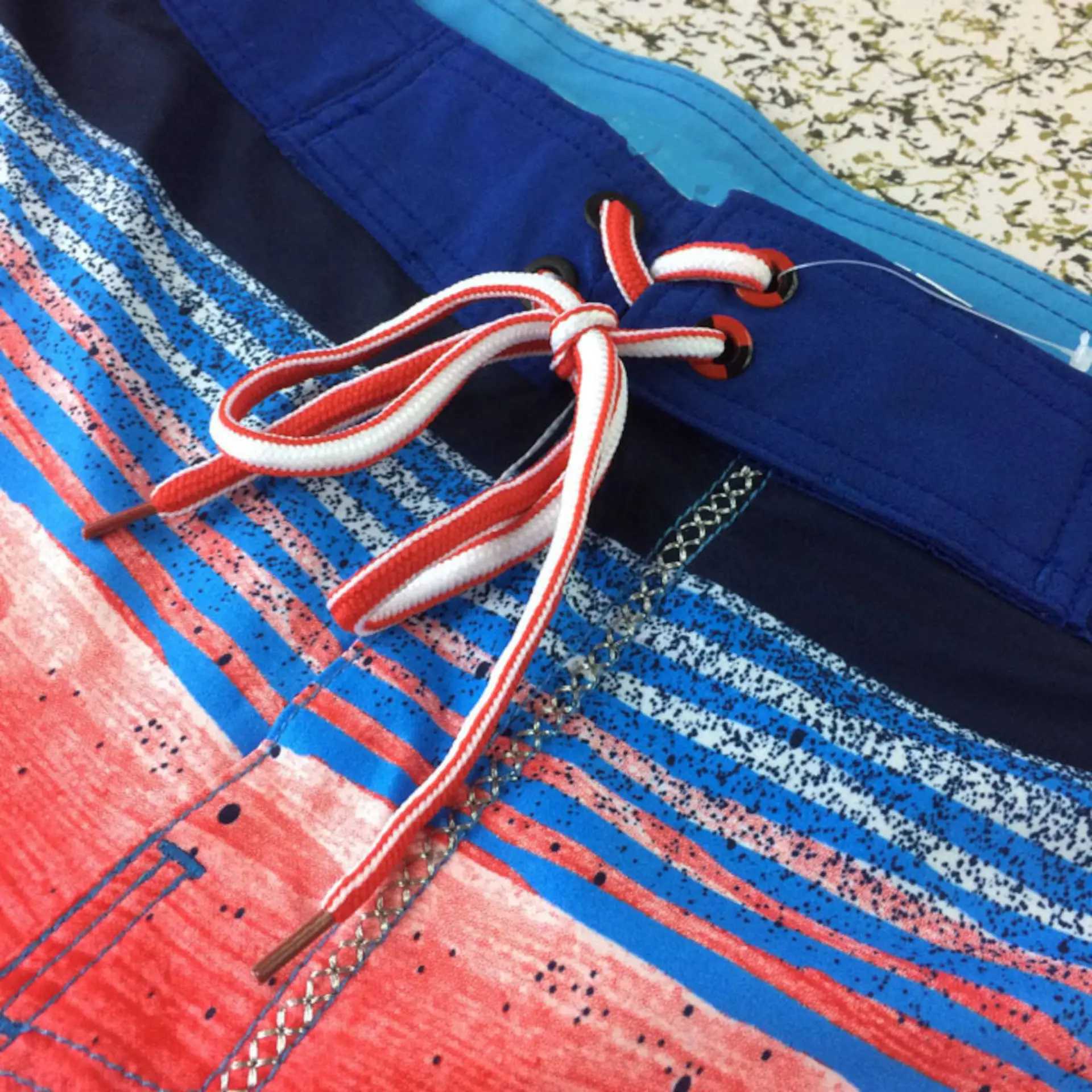 2024 mens surfboard wholesale drawstring casual printing waterproof board shorts swimming swimsuit surfing summer shorts W241010