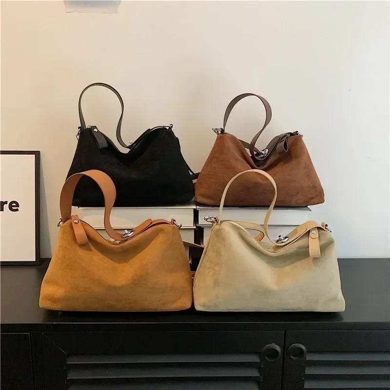 Suede Zipper Shoulder Bag Fashion Edition Womens Pillow Solid Cross Body Bag Casual Handbag 241008
