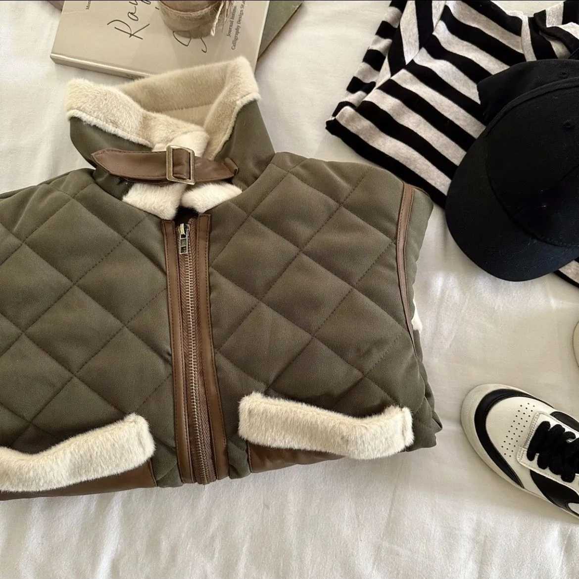Down Coat Winter new childrens jacket for boys and girls baby plush thick cotton jacket warm jacket motorcycle jacket autumn H241010