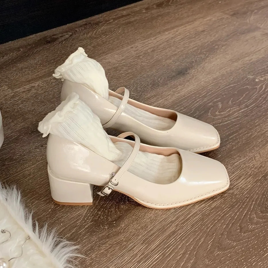 Autumn Mary Jane shoes womens fashionable square toe high heels womens comfortable soft soled shoes 241007