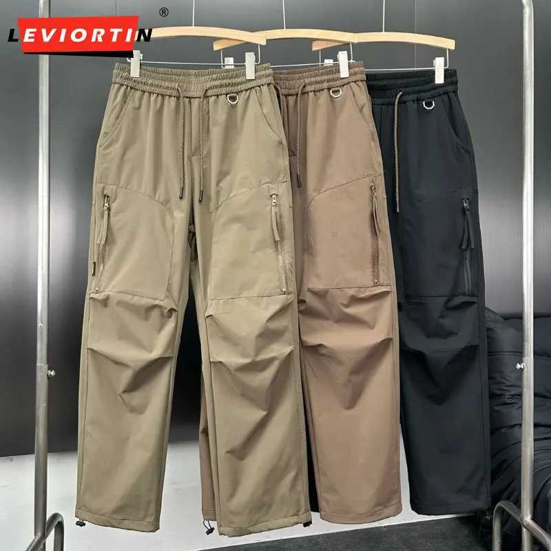 Mens workwear straight leg pants American style multi pocket loose wide leg outdoor sports umbrella pants W241009