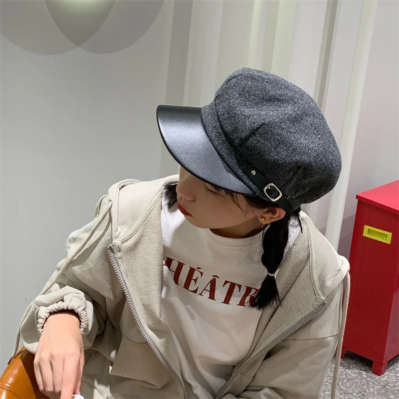 Beret Female Korean Edition Painter Hat Duck Tongue Hat Warm and Fashionable 241007