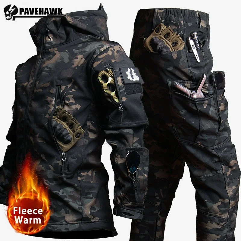 Waterproof mens camouflage suit soft shell wool winter combat suit windproof and warm multi pocket outdoor training uniform 240925