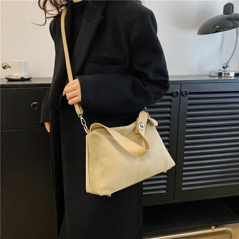 Suede Zipper Shoulder Bag Fashion Edition Womens Pillow Solid Cross Body Bag Casual Handbag 241008