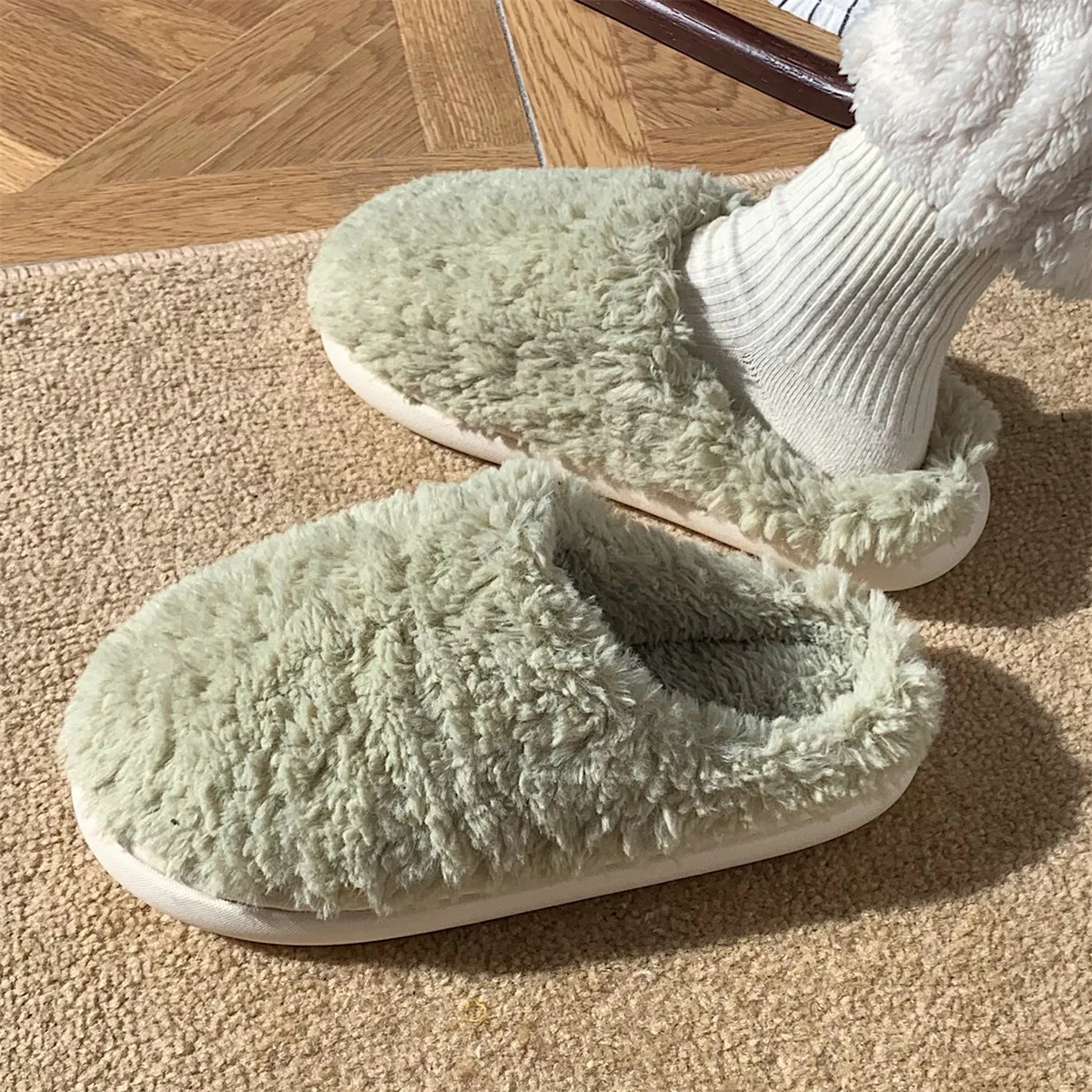 Cotton Slippers Plush Pantuflas Women Autumn Winter Household Non-slip Warm Flat Slides Home Shoes Indoor Fur Slippers 240927