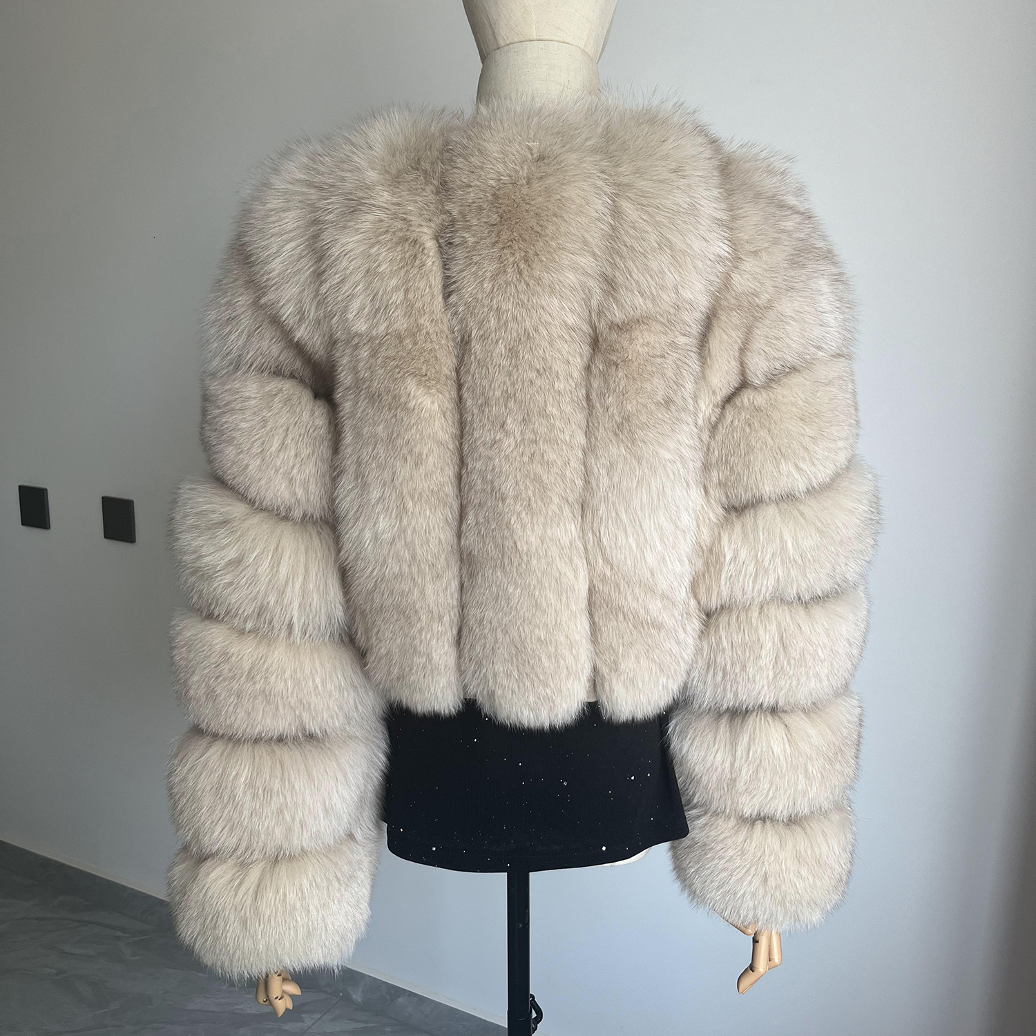 Real Fox Fur Coat Fashion V Neck Full Sleeve Short Autumn and Winter Women Leather Jacket