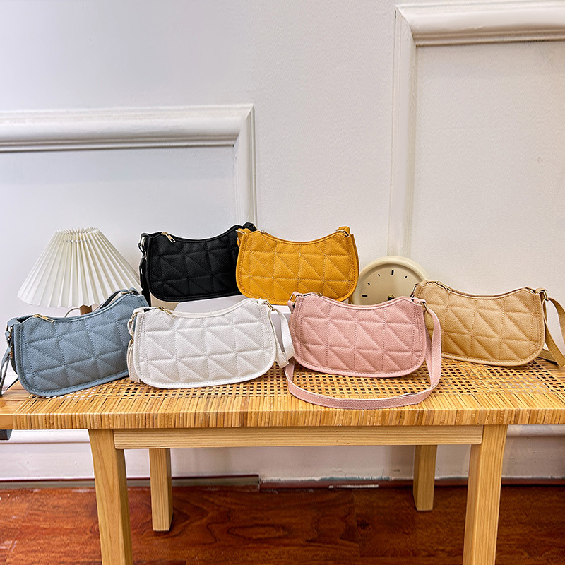 designer Lady Luxury outdoor shoulder bag fashion womens wallet cross body bags classic grid small square bags zipper design tote bag CRD2410103