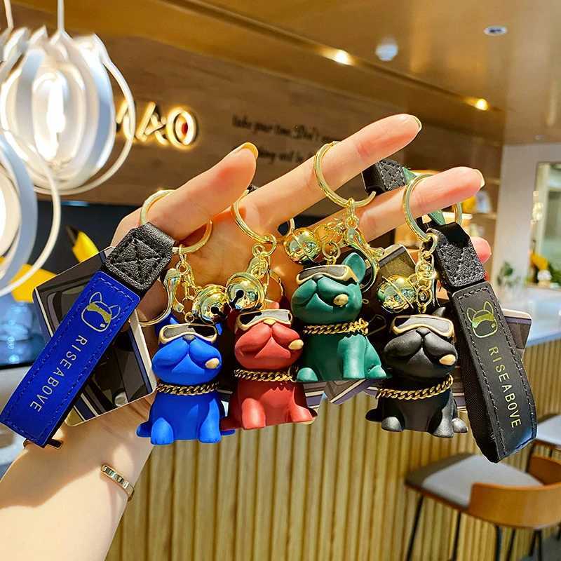 Keychains Lanyards Cute Dog Bulldog Keychain Bag Pendant Resin Battle French Keychain Colorful Car Anime Keychain Female Pavilion Jewelry Gift J241010
