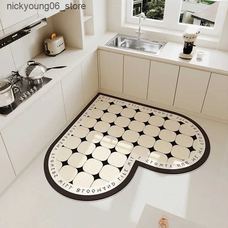 Non-Slip Bath Mats Heart Shaped Kitchen Floor Mat Diatomaceous Mud Absorbent Foot Mat Self-cleaning Mat Anti Slip and Oil Resistant Special Carpet L24