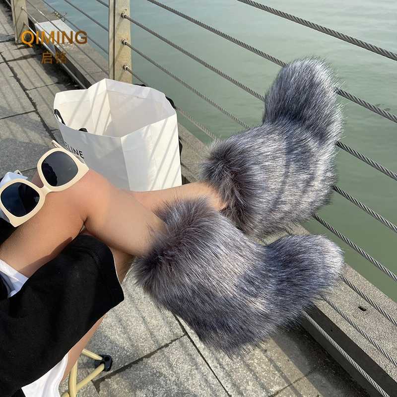 Winter Women Fluffy Faux Fox Fur Boots Woman Plush Warm Snow Boots Luxury Footwear Girls Furry Fur Bottes Fashion Winter Shoe Y241010