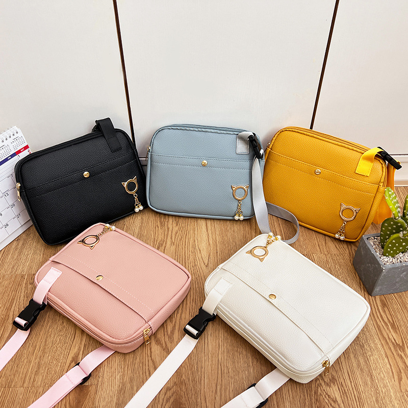 Girls Crossbody Bags Fashion Lady Wallet 5 Colour Classic Embroidered Small Square Bags Zipper Design Crossbody Shoulder Bag Tote Bag CRD2410102