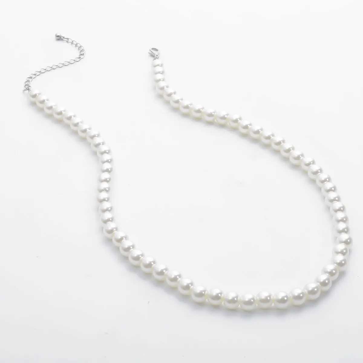 Simple Imitation-Pearl Beaded Short Choker Necklace for Men Trendy White Beaded Chains on Neck Accessories 2023 Fashion JewelryX241009