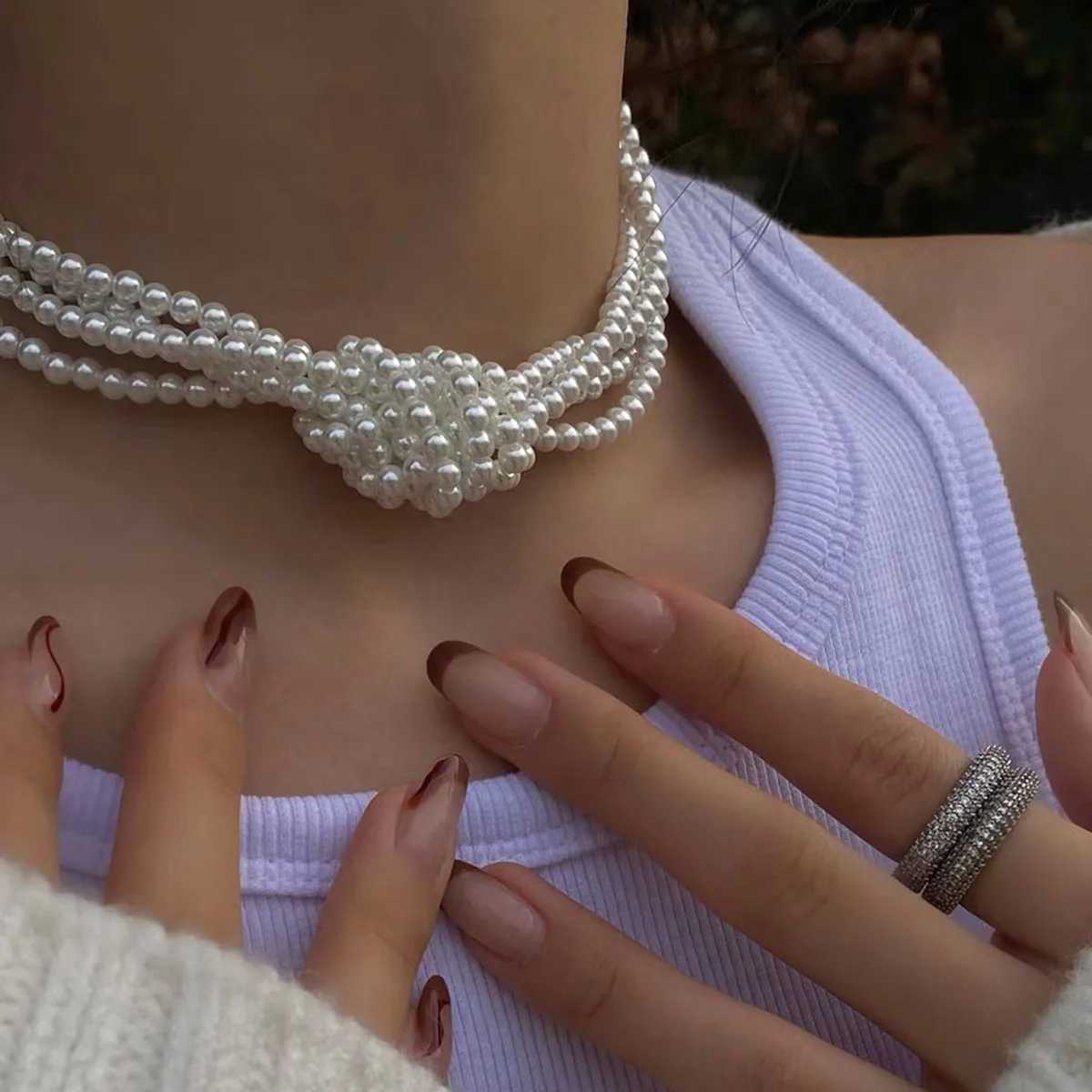 Multi-Layer White Imitation Pearl Necklace Bead Chain Punk Ladies Wedding Short Clavicle Necklacs Girl Charm Banquet JewelryX241009