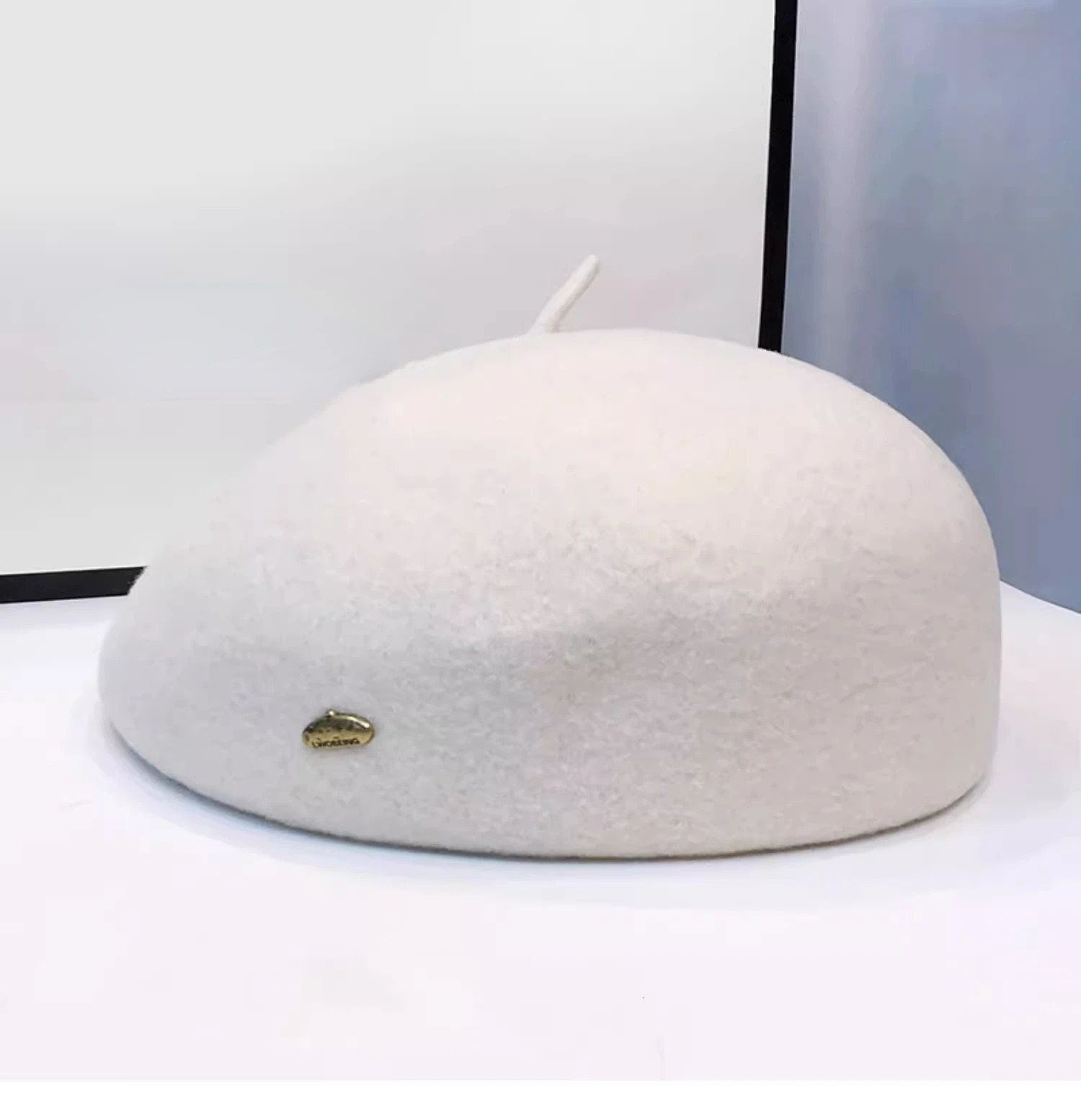 Wool beret French artist style warm winter beanie hat soft retro plain weave beret solid color womens elegant comfortable hat 241007