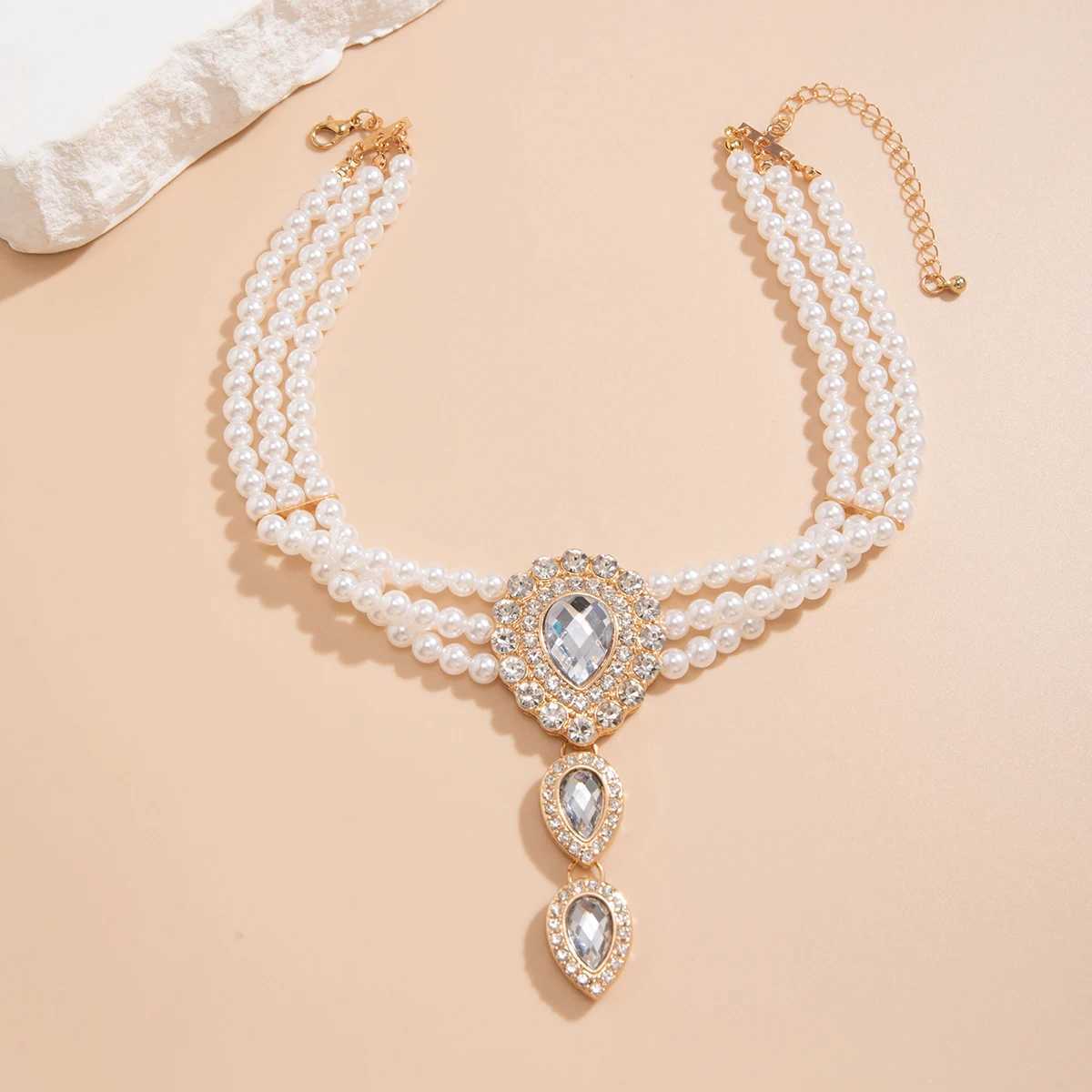 PuRui Elegant Rhinestone Drop Shape Pendant Choker Multilayer Imitation Pearl Necklace for Women Green White Neck Chain JewelryX241009