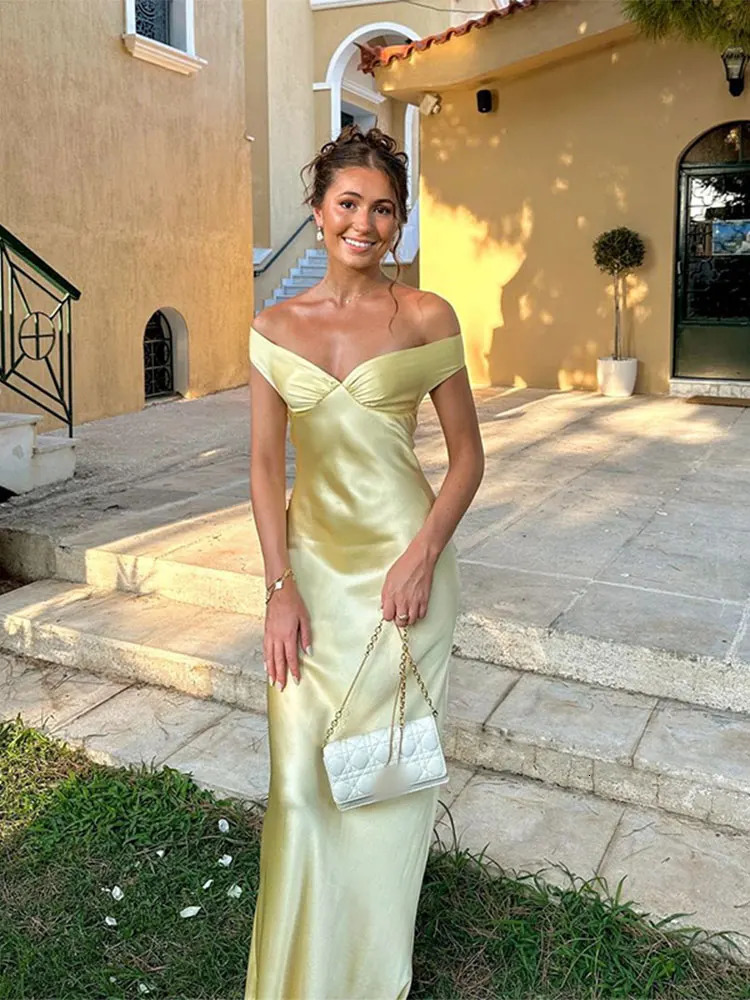 Womens elegant satin shoulder dress fashionable sleeveless and backless ultra-thin dress fashionable womens evening dress club Vestidos 241007