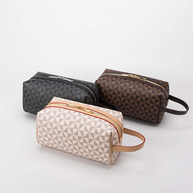 Makeup large capacity, portable, simple printed storage men's and women's cylindrical bag, hand-held bag