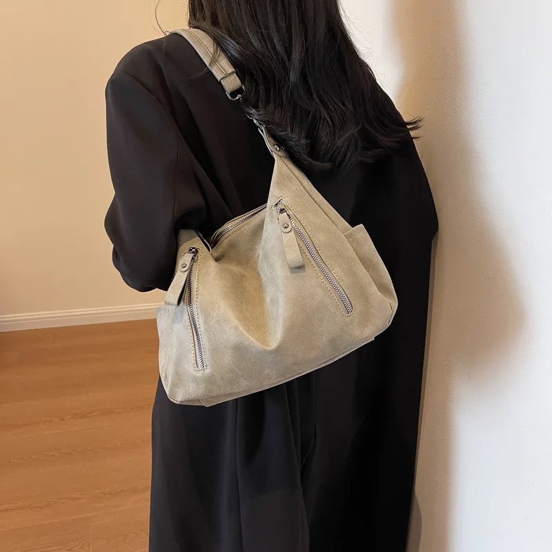 Matte leather womens shoulder bag large capacity winter travel womens handbag cross body bag shopping bag 241008