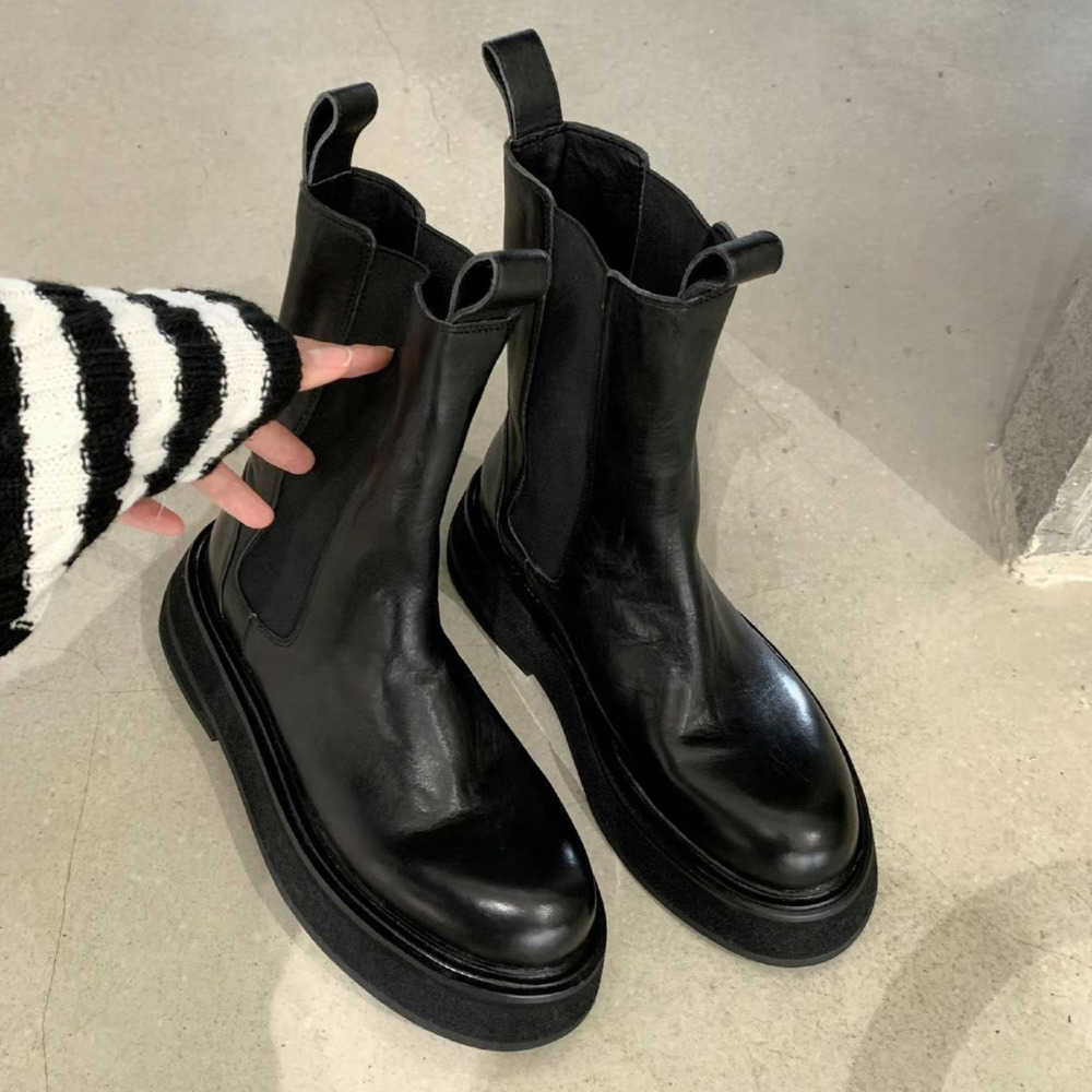Thick Sole Fashion Boots Chelsea Short Women Boots Leather Martin Boots Shoes Winter Womens Wrinkled Boots Botas Fashion 240826