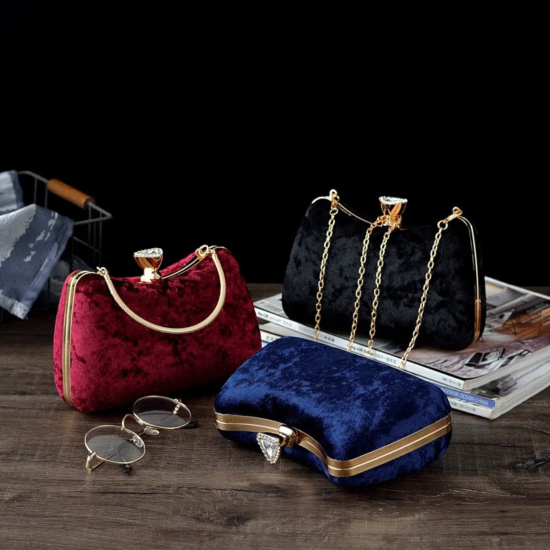 Vintage red velvet clutch small wallet metal handbag womens chain shoulder bag promotion party evening bag womens handbag 241008