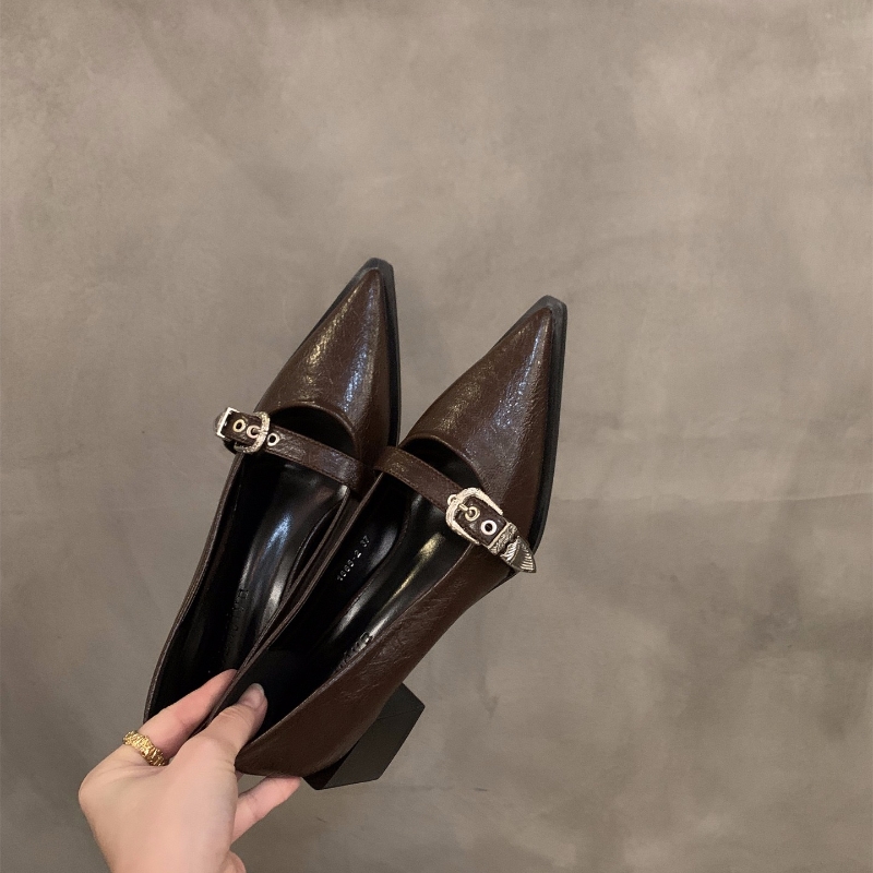 2025 new Women's Classic Leisure Gentle Fashion Seasons Minimalist Vintage Style Shoes Party Triple Brown