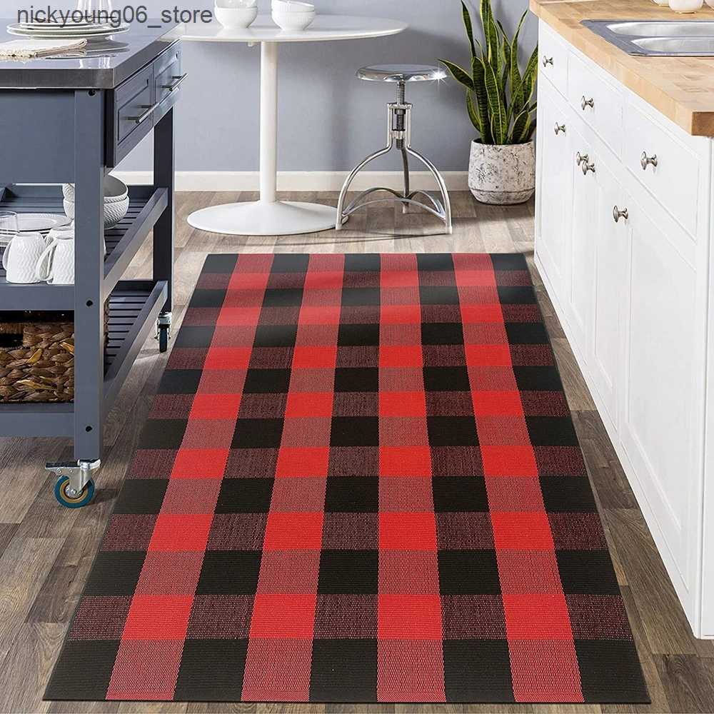 Non-Slip Bath Mats 1pc Christmas Floor Mat Red and Black Checker Bath Mat Classic Entry Carpet Front Door Rug for Home Room Kitchen Party Holiday L240