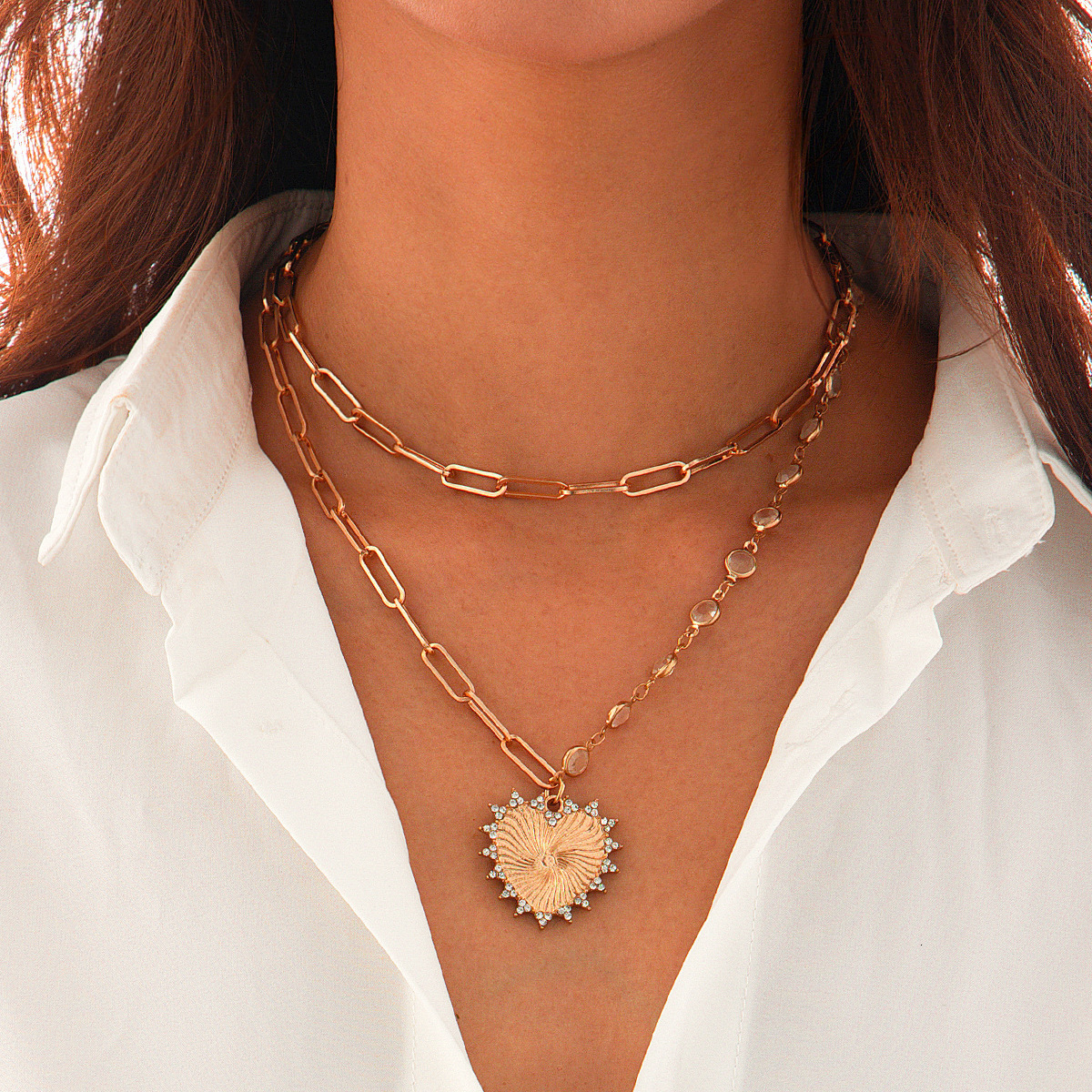 Metal Micro inlaid Zircon Peach Heart Eye Pendant Necklace Ins Cold Wind Love Chain Ornament