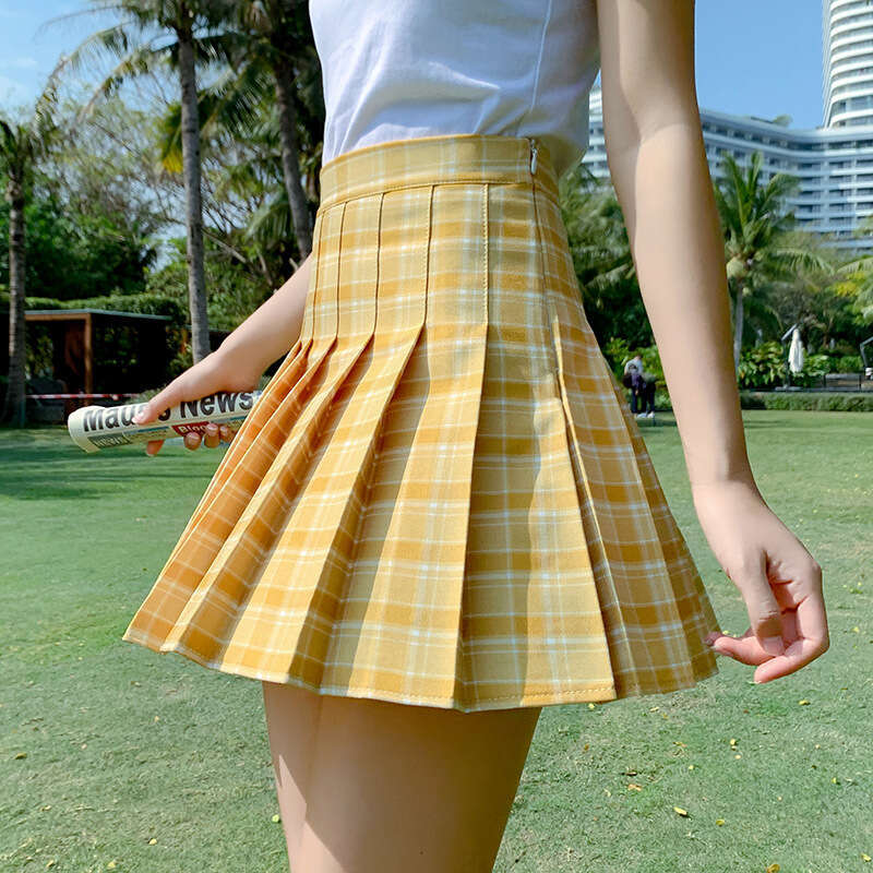 Pleated short women's summer 2024 new Korean version high waisted slimming versatile anti glare A-line checkered skirt