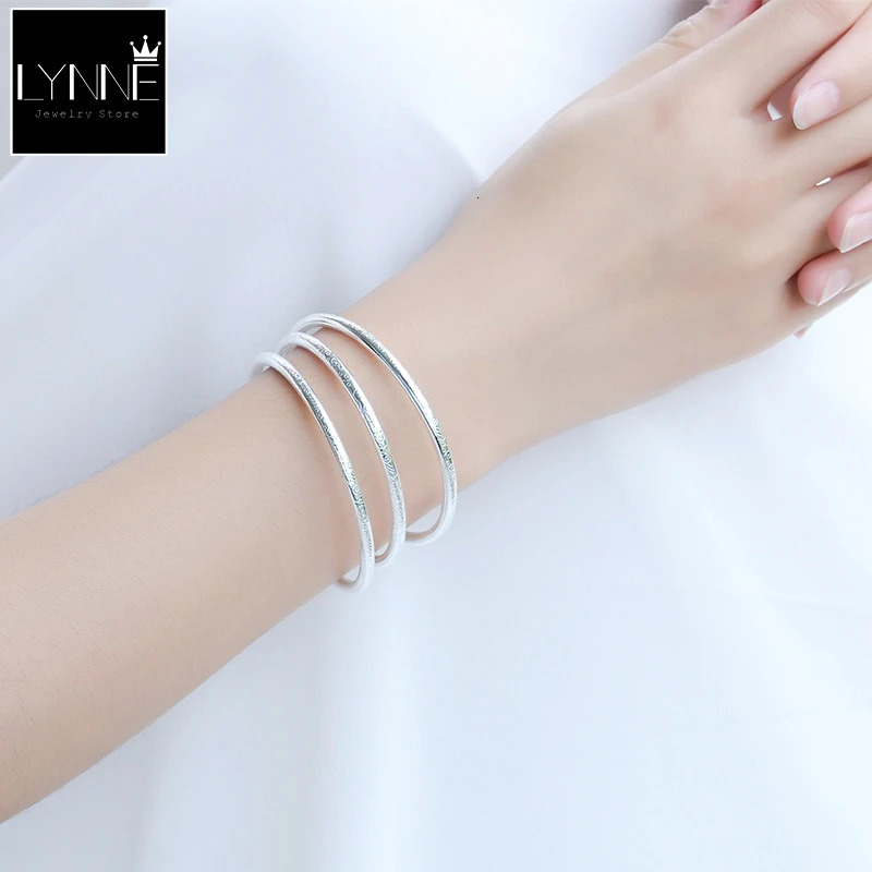 Fashionable ultra-thin two-piece silver plated open bracelet with classic floral pattern silver cuff bracelet womens jewelry gift 241007