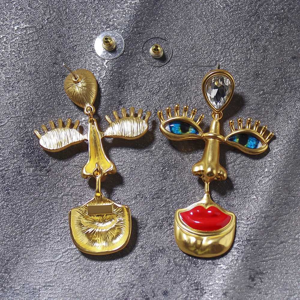 Dangle Chandelier Female Personality Lips Nose Evil Eye Stud Earrings Devils Portrait Jewelry European Style Retrocessories High Quality H241010