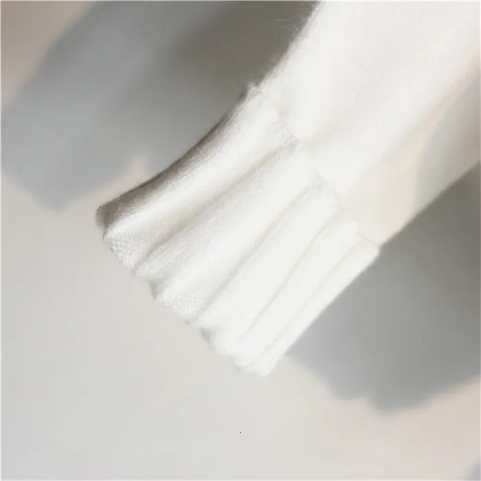 Knitted womens casual knitted top collar solid color round neck sweater autumn and winter soft retro pullout 241007