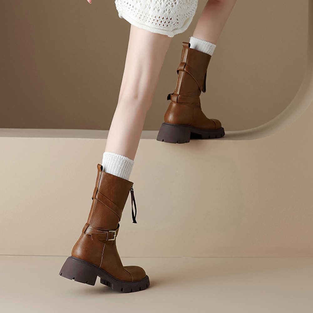 Autumn Winter Fashion Boots Thick Soled Short Boots Leather For Women Shoes Mid Length Boots Popular Martin Boots 240826