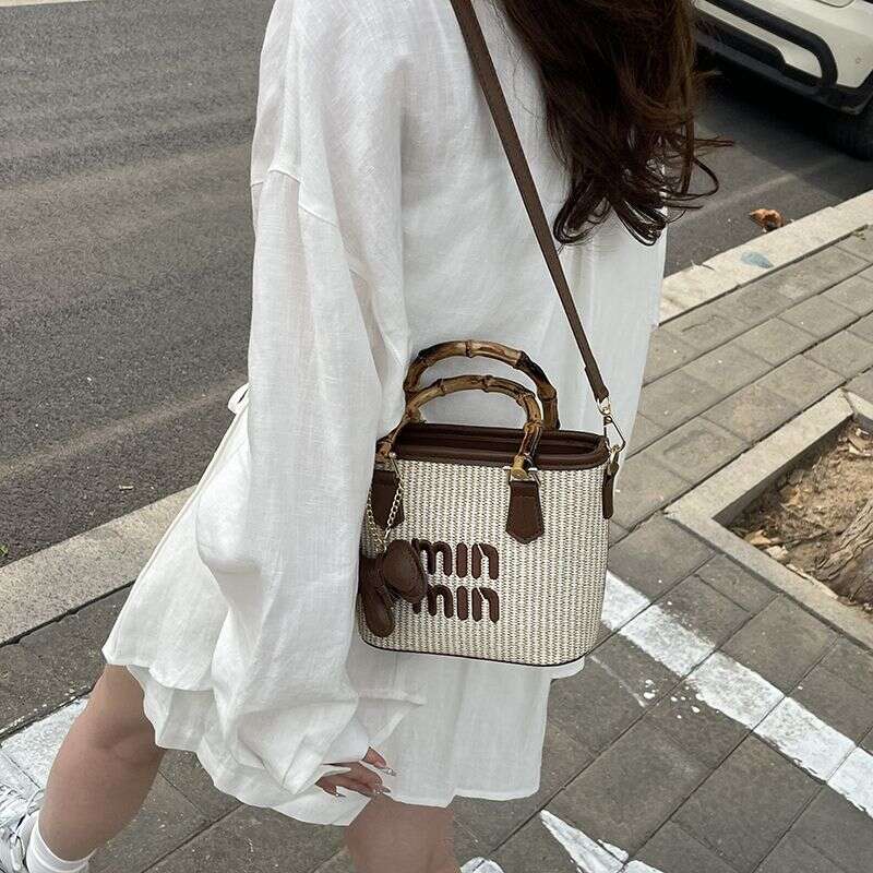 High looks straw woven western-style high-end fashion 2024 internet celebrity letter travel exquisite crossbody handbag