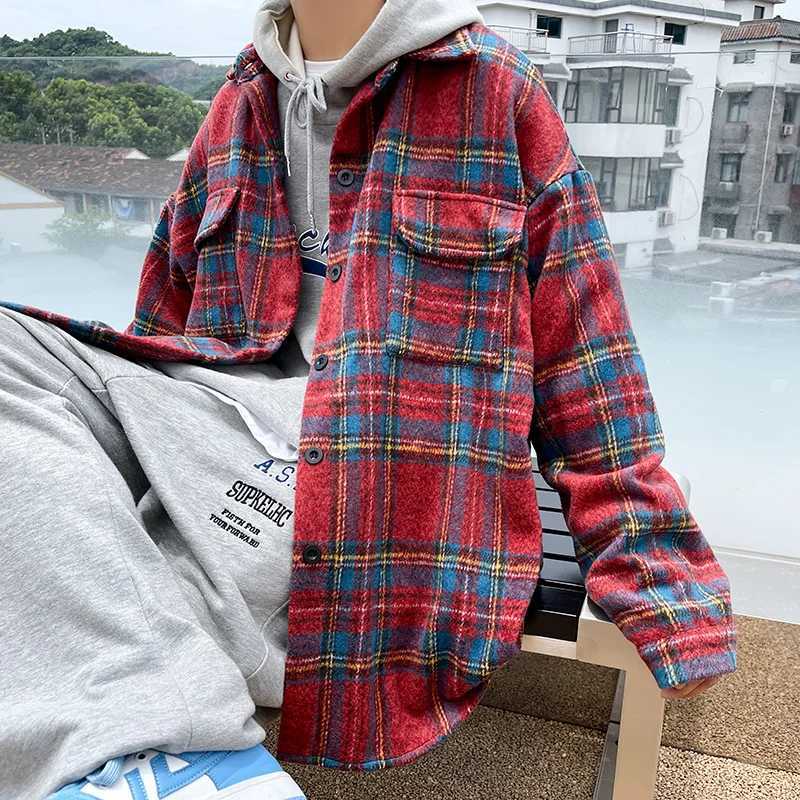 Thick Plaid Woolen Coat Men Warm Oversized Retro Thickened Woolen Jacket Mens Streetwear Korean Loose Short Woolen Coat Men LX241010