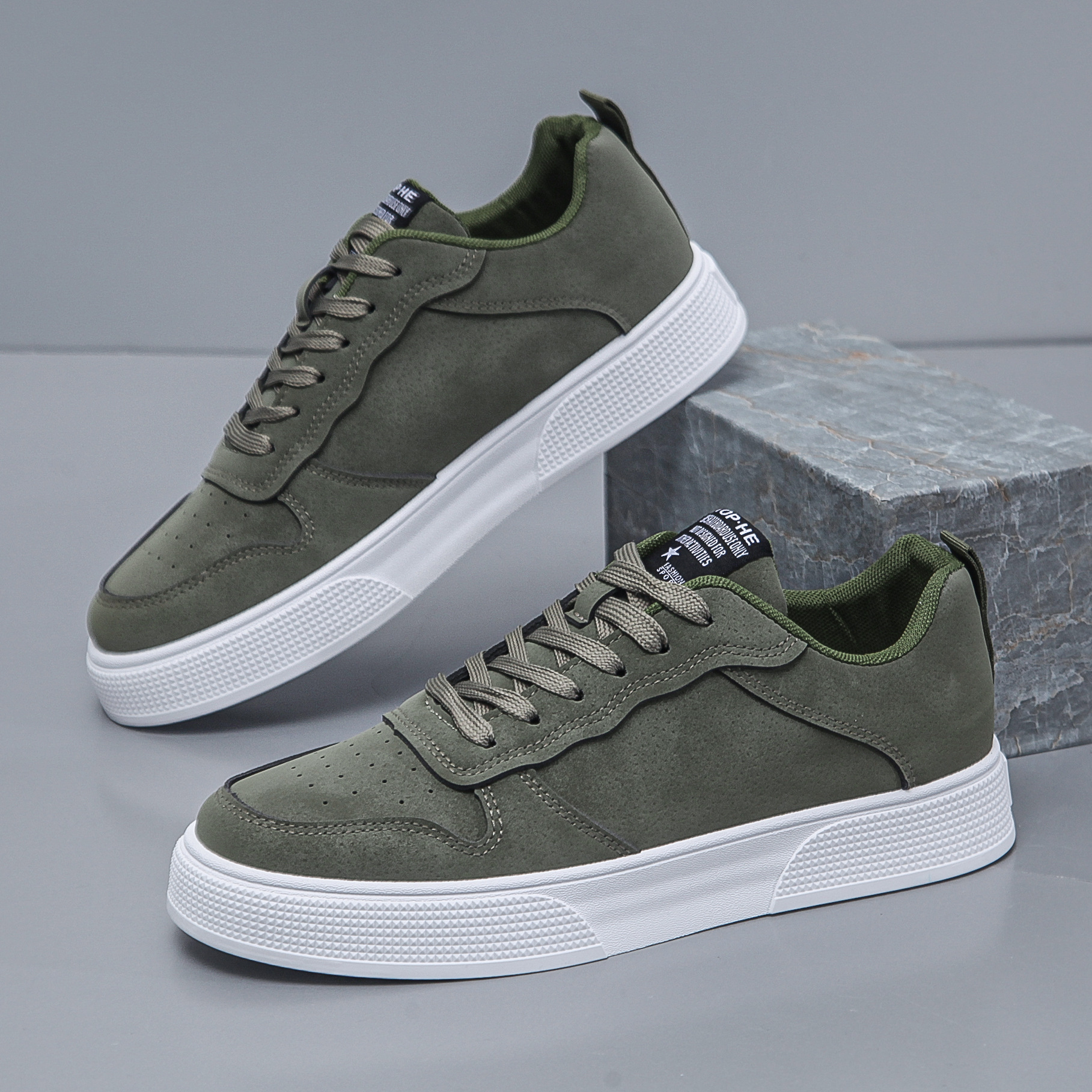 Casual Shoes for Men Solid Color Trendy Non-Slip Lace Up Breathable Lightweight Mens Sneakers Trainers